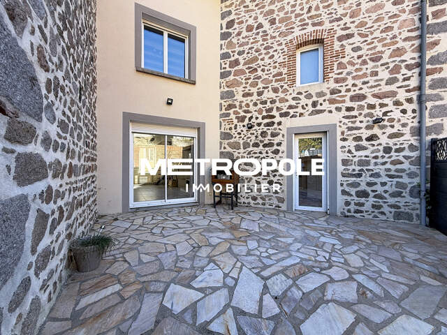 Charmante maison de village rénovée avec extérieur et statio — photo du bien