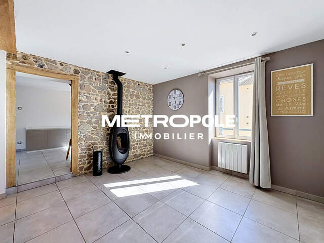 Charmante maison de village rénovée avec extérieur et statio — photo du bien