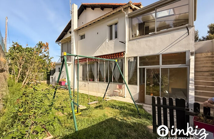 Maison divisé en 2 appartements avec piscine — photo 3