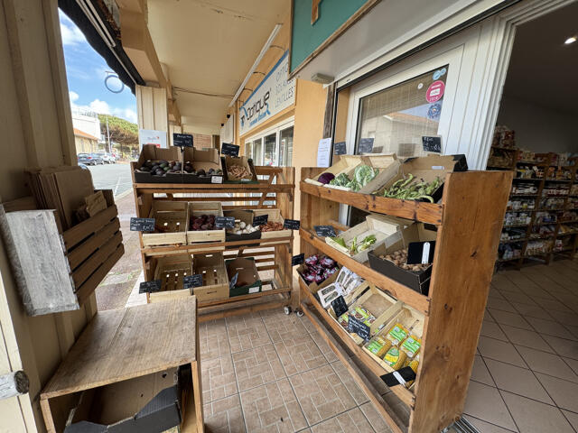 Commerce proposé à Lacanau