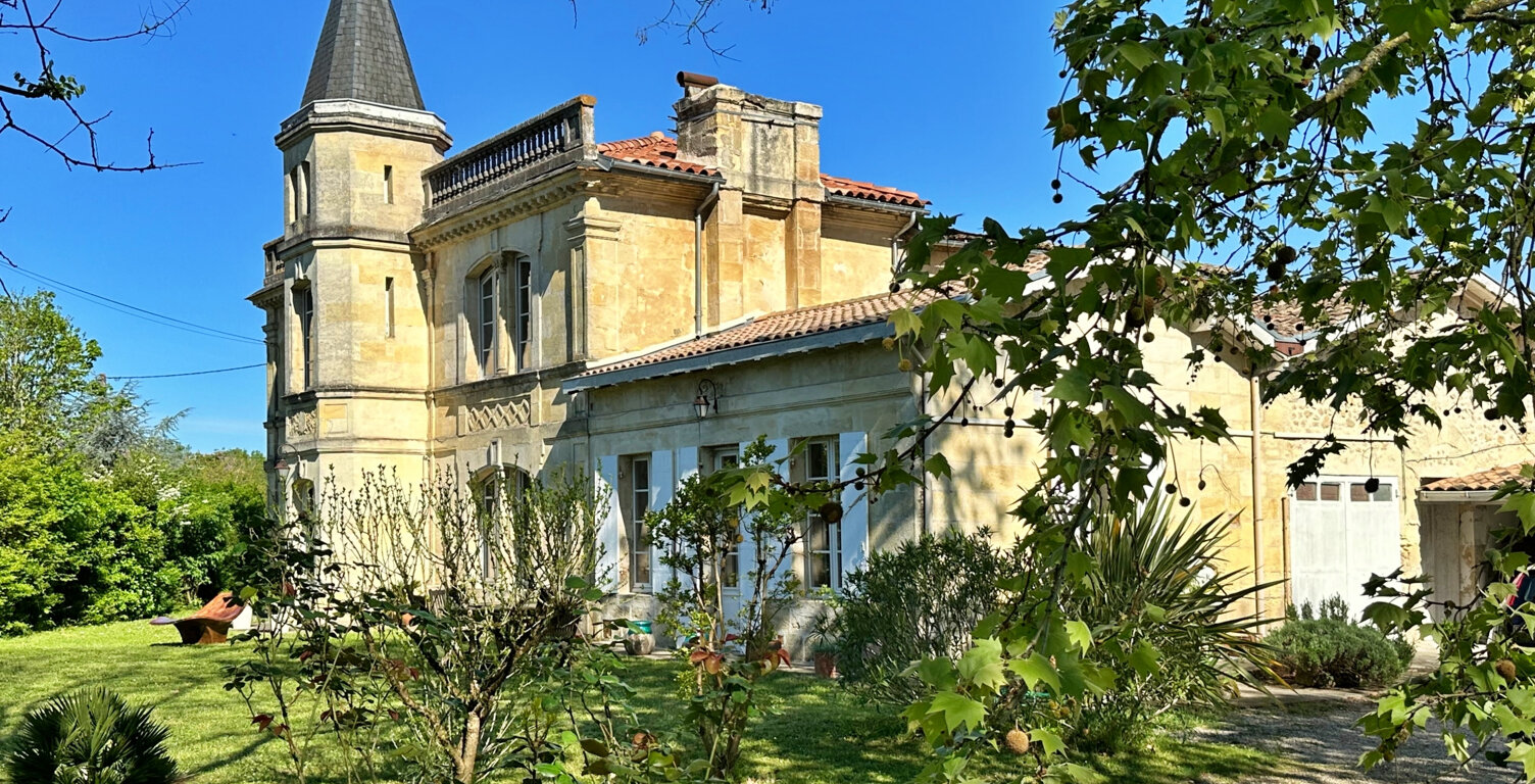 Château authentique de 1804 avec dépendances   15 min de Bor — photo 1