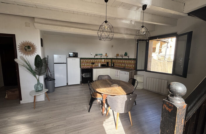 PERIPHERIE UZES : Maison de village avec 2 appartements — photo 2