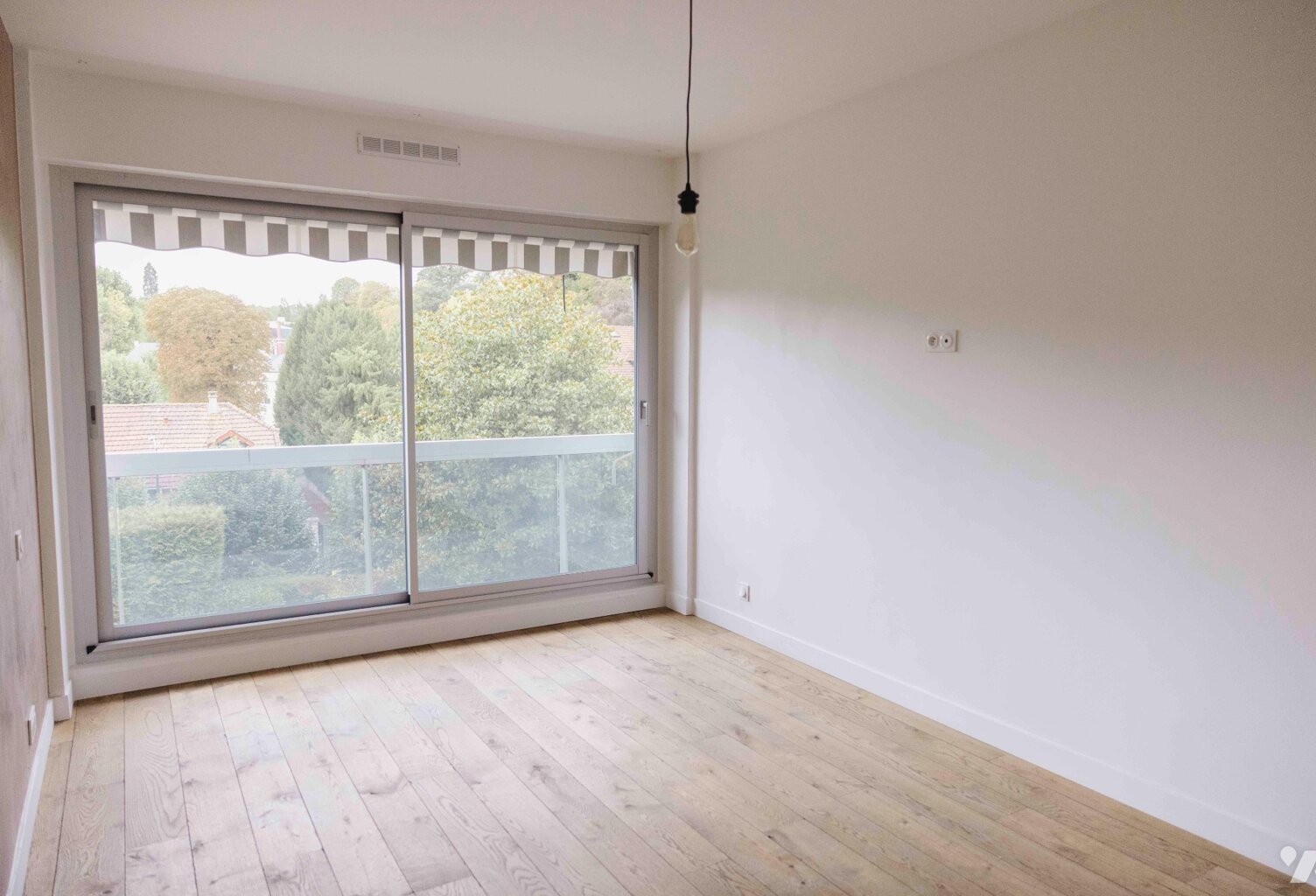 Vente appartement 4 pièces 137 m² Ville-d'Avray (92410) — photo 1