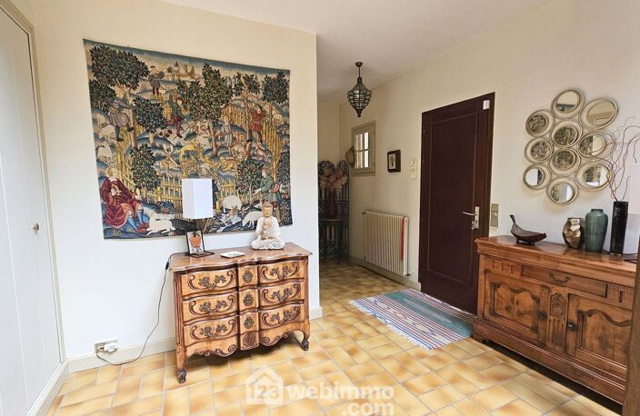 Maison - 197m² - Noisy-sur-École — photo 3