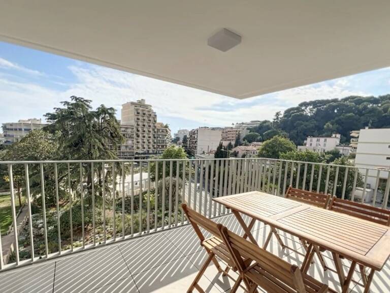 Superbe 2 pièces meublé - Saint-Laurent-du-Var — photo 1