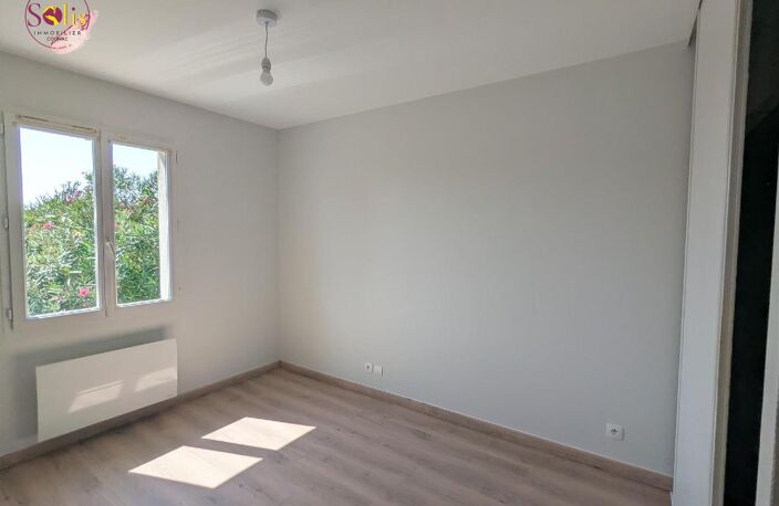 Location maison 6 pièces 104 m² à Châteaubernard (16100) — photo 5