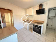 ST MARTIN D'HERES - APPARTEMENT T4 - BALCON — photo 2