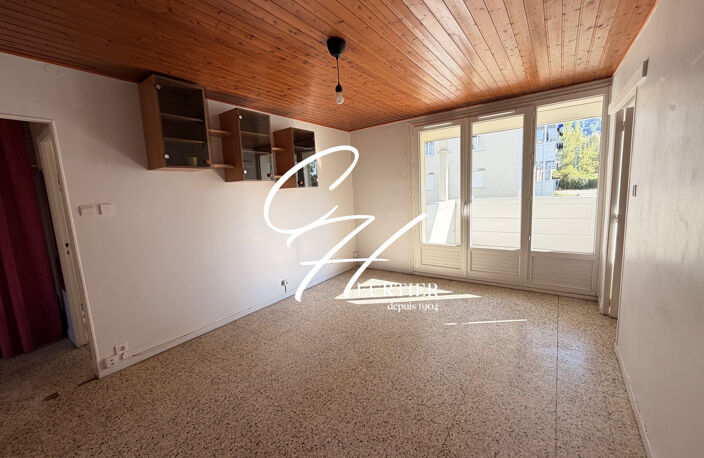 ST MARTIN D'HERES - APPARTEMENT T4 - BALCON — photo 4
