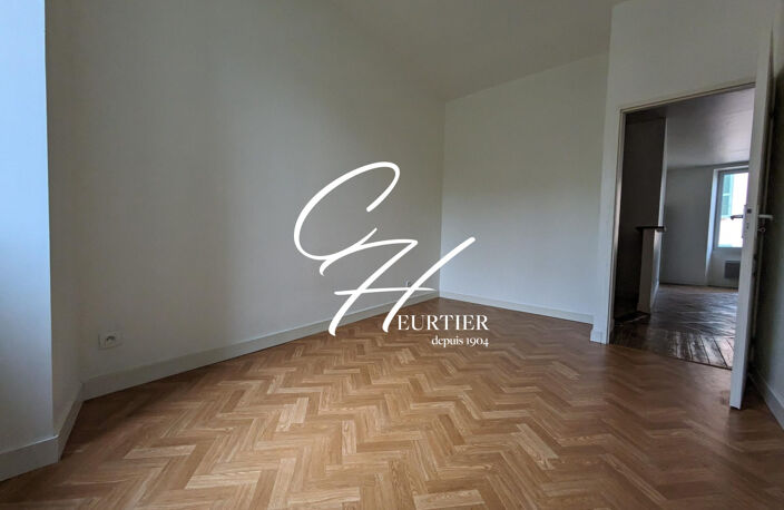 Appartement 3 pièces + Cuisine - VOIRON — photo 2