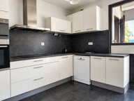 TRESPOEY - Appartement T4 - 101 m² - Vue Pyrénées - Ascenseur - Garage - Parking - Cellier — photo 4