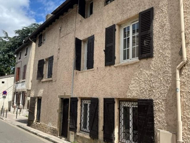 LOCATION STUDIO OULLINS — photo du bien