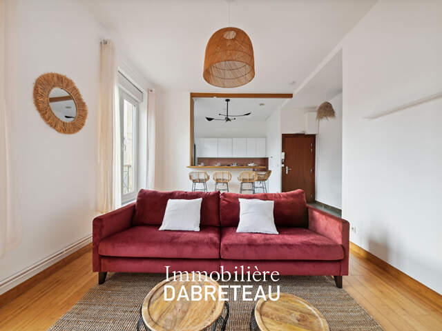 T2 MEUBLE HAUT DE GAMME - VILLEURBANNE (TOTEM) — photo du bien