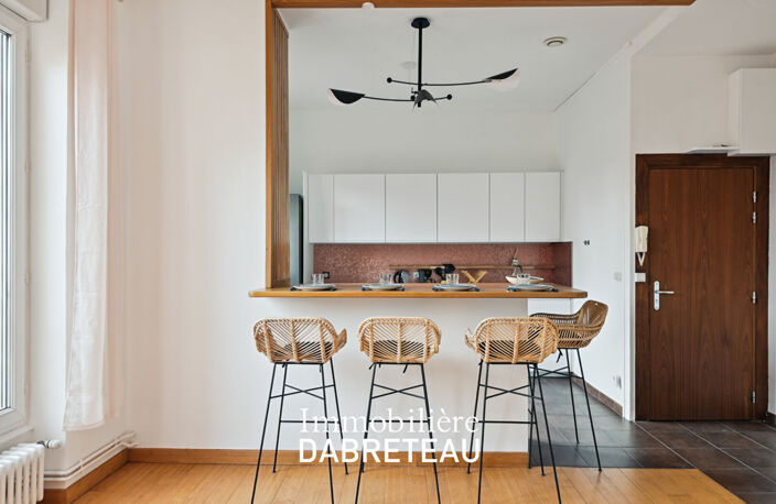 T2 MEUBLE HAUT DE GAMME - VILLEURBANNE (TOTEM) — photo 2