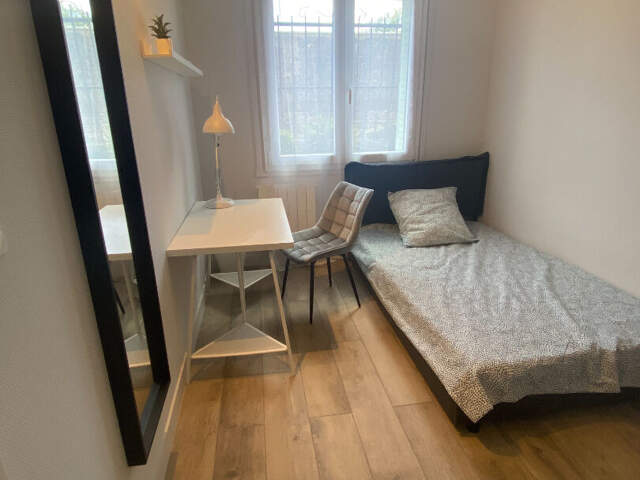 CHAMBRE A LOUER DANS APPARTEMENT EN COLOCATION - LYON 8 — photo du bien