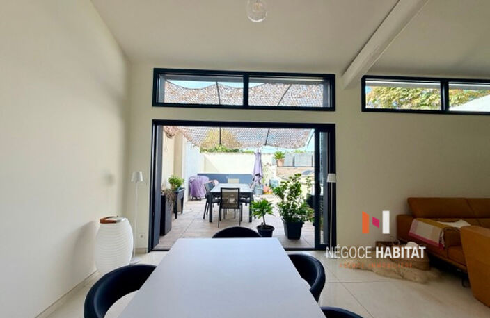 MAISON DE VILLAGE RENOVEE AVEC TERRASSE ET PISCINE — photo 2
