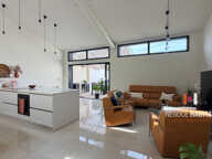 MAISON DE VILLAGE RENOVEE AVEC TERRASSE ET PISCINE — photo 4