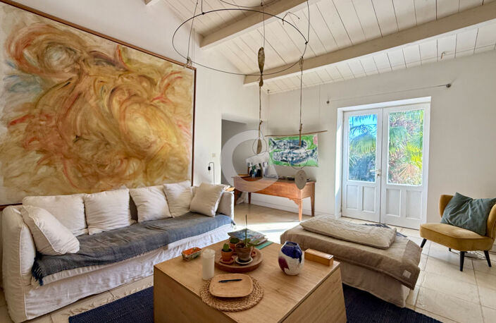 MAISON DE CARACTÈRE RÉNOVÉE + 2 GÎTES - À VENDRE À LONGEVILLE SUR MER — photo 2