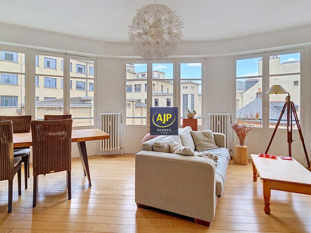 Appartement 3 chambres garage balcon THABOR — photo du bien