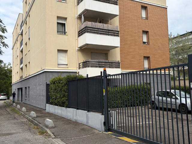 Appartement Decines Charpieu 2 pièce(s) 34 m2 — photo du bien