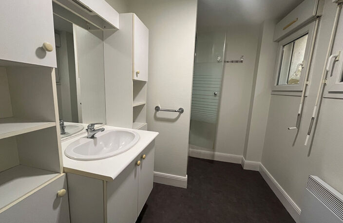 Appartement T2 à louer à Châtellerault - Quartier Est — photo 5
