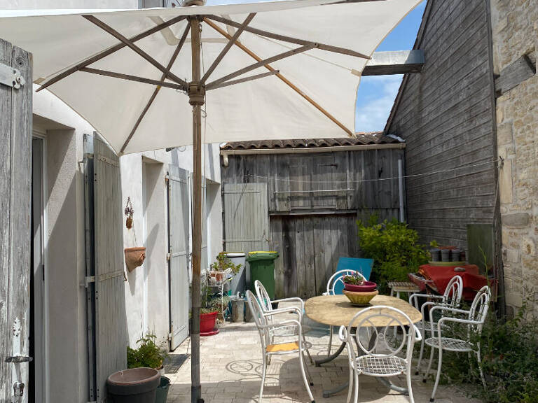 Maison de bourg au calme, proche commerces et plages — photo 1