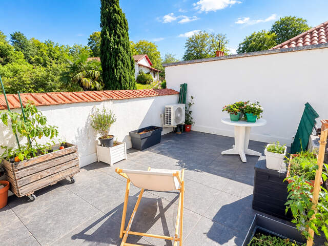 Bayonne St Esprit T2 dernier étage avec grande terrasse de 16m² — photo du bien