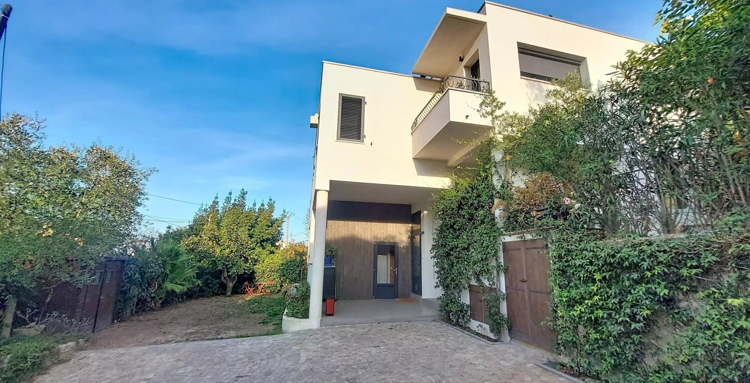 Vallauris 'proche centre' Villa de style contemporain — photo 1