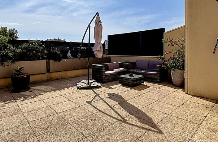 Appartement T4 en duplex 85.38 m2 avec terrasse de 38 m² — photo 2