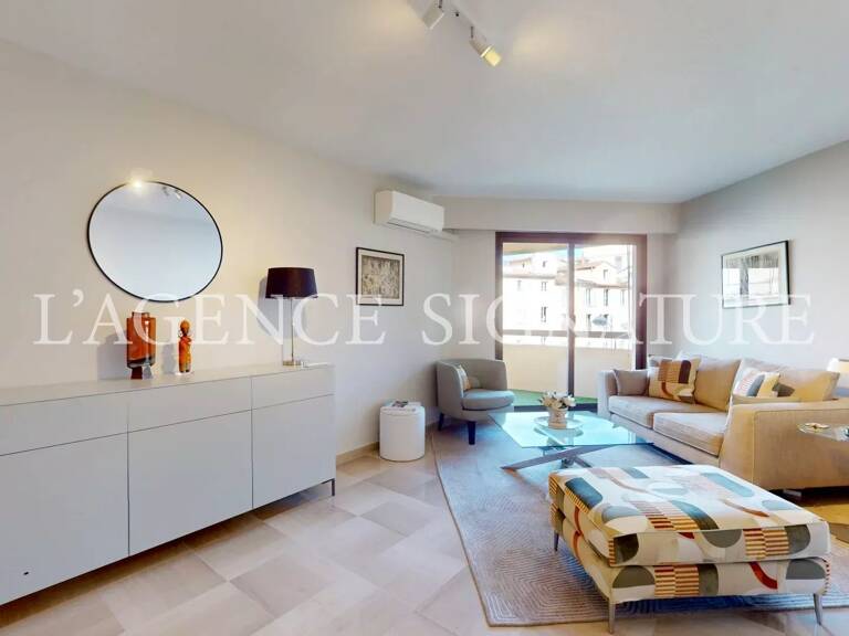 NICE CENTRE-VILLE COULÉE VERTE – 2 PIÈCES 51 m² AVEC TERRASSE – — photo 1