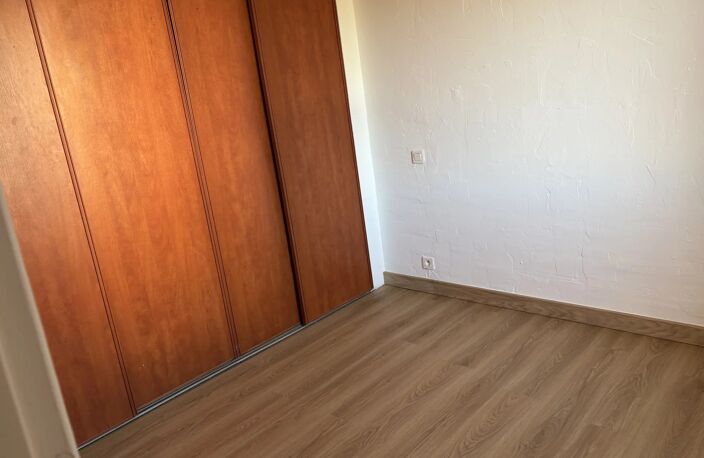 2 Pcs Vieux St Laurent — photo 3