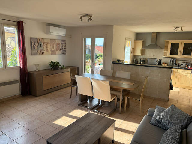 Appartement La Crau 3 pièce(s) 68 m2 + parking privatif — photo du bien