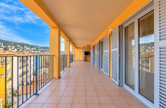 NICE PORT – PLACE GARIBALDI DERNIER ÉTAGE – VASTE TERRASSE – 200 M² HABITABLES — photo 3