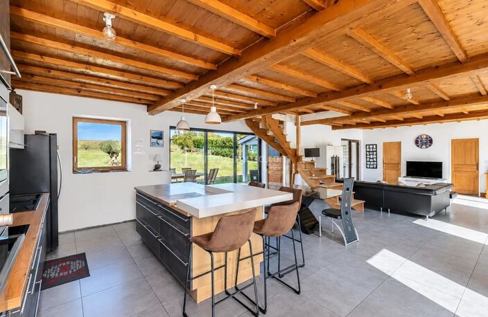 VÉZERONCE-CURTIN – MAISON DAUPHINOISE RÉNOVÉE – 169 m² – TERRAIN 2 500 m² — photo 3
