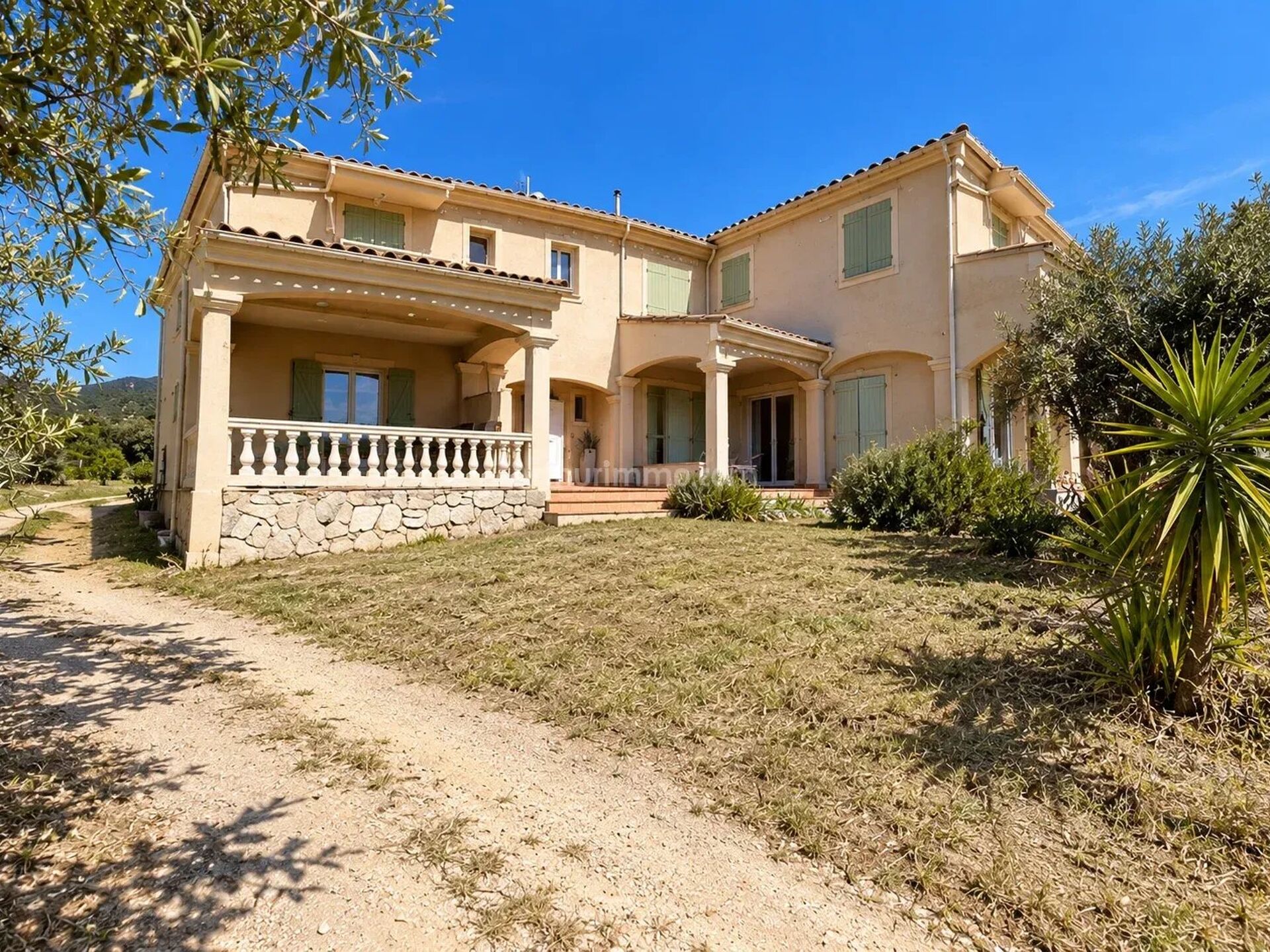 Maison 4 pièces 202 m² · à Ajaccio · 202 m² · 686 000 €