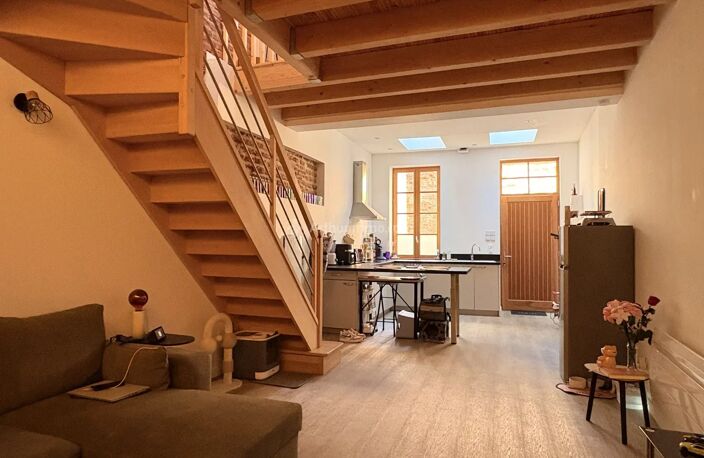 Investissement locatif de caractère – Maison T2 en duplex vendue louée — photo 3