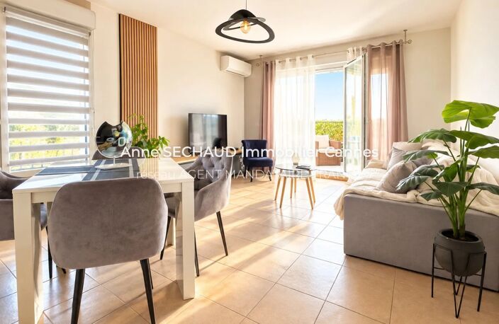 EXCLUSIVITÉ – CANNES LA BOCCA SPACIEUX DEUX PIÈCES DERNIER ÉTAGE AVEC GARAGE — photo 3