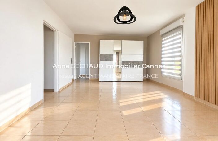 EXCLUSIVITÉ – CANNES LA BOCCA SPACIEUX DEUX PIÈCES DERNIER ÉTAGE AVEC GARAGE — photo 5