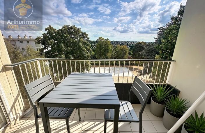 Appartement 4 Pièces avec Balcon, Cave et Place de Stationnement — photo 3