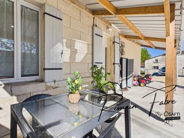 Maison en pierre de 120m2 entièrement rénovée avec garage — photo du bien