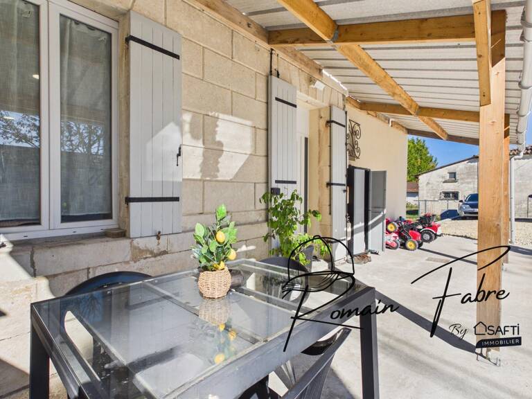 Maison en pierre de 120m2 entièrement rénovée avec garage — photo 1