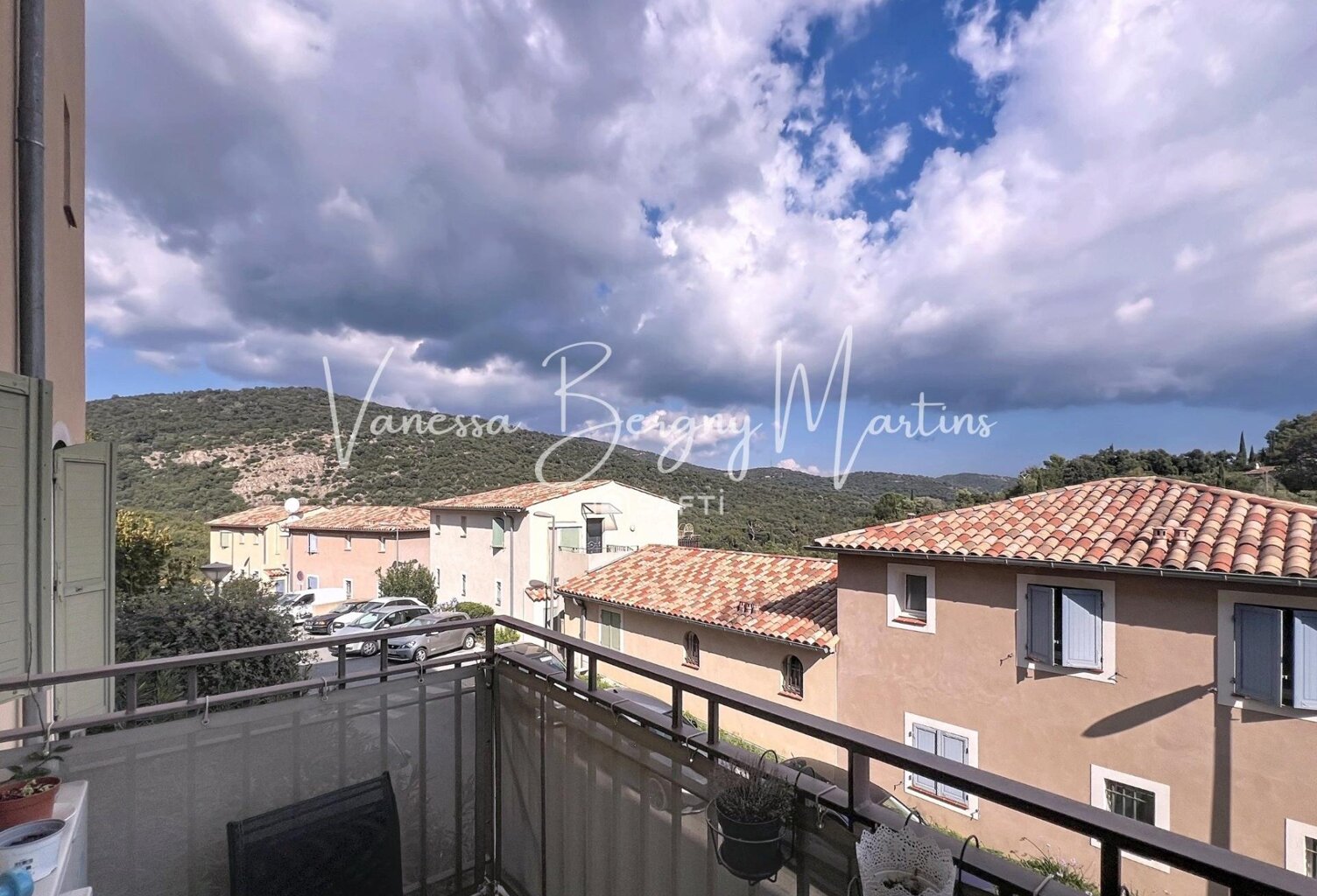 Appartement 4 pièces à Grimaud, à deux pas du village — photo 1
