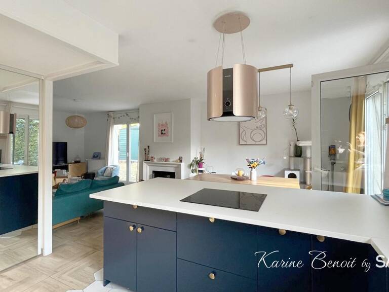 Maison contemporaine de 1990 idéale pour une grande famille en résidence sécurisée. — photo 1