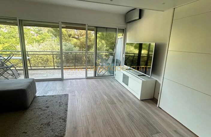 Réf. annonce : 10 181 - VENTE A TERME LIBRE - LE CANNET (06) — photo 2