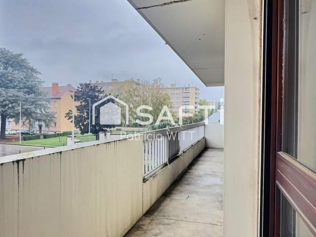 Coup de cœur assuré pour ce T2 de 56,50 m² à rénover entièrement, et son grand balcon — photo du bien