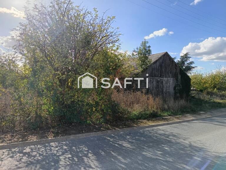 TERRAIN AVEC HANGAR 2135m2 — photo 1