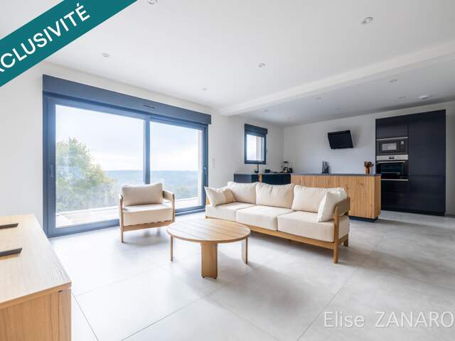 Maison contemporaine récente à Boust! — photo du bien