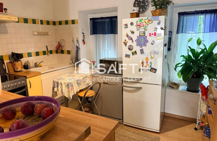 Immeuble avec local commercial et logement avec terrasse — photo 4