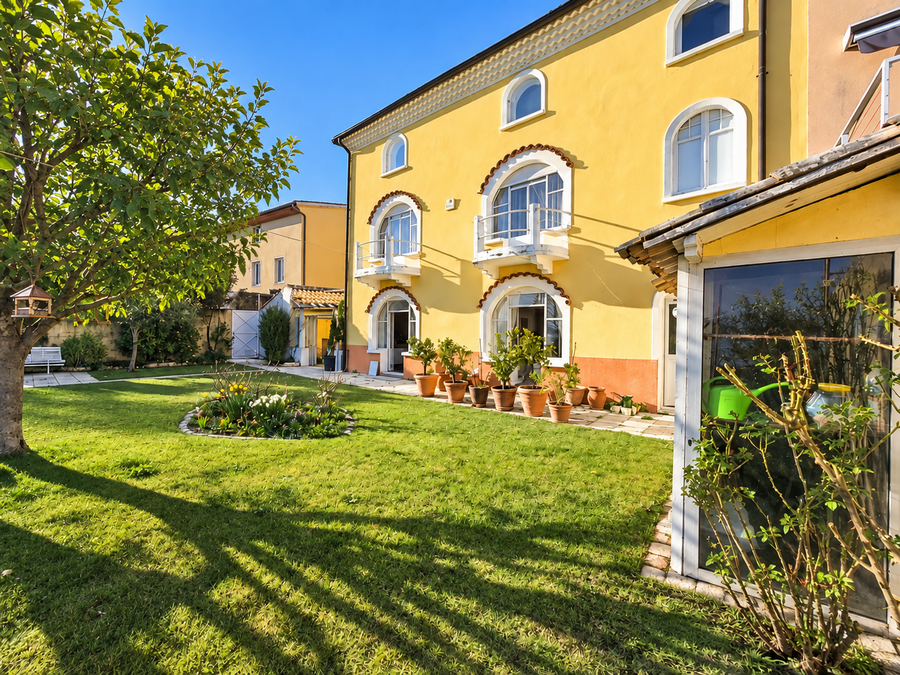 Maison de caractère au bord du Rhône – 295 m² – Condrieu (69)