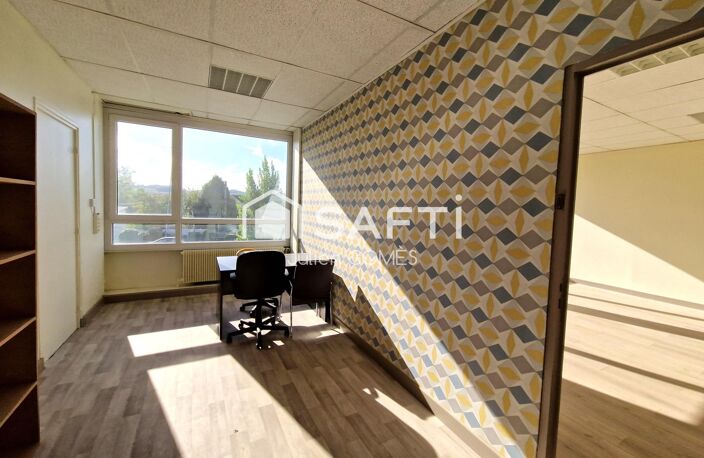 Bureau 2 pièces de 45 m2 à louer - 77470 TRILPORT — photo 3