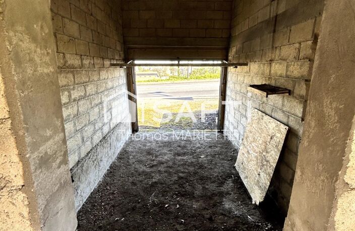 Garage avec cave, remise et terrasse — photo 5